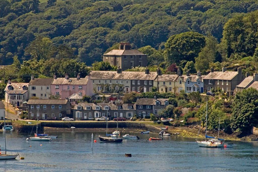 The Castle Apartment Strangford Bagian luar foto